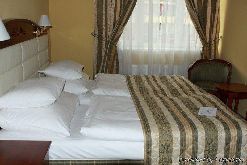 Giovanni Giacomo Hotel